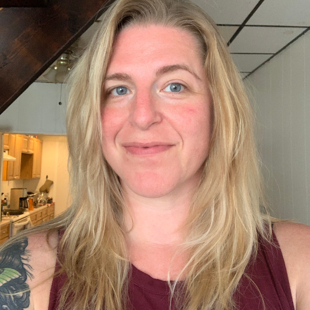 Meet your Posher, Lisa